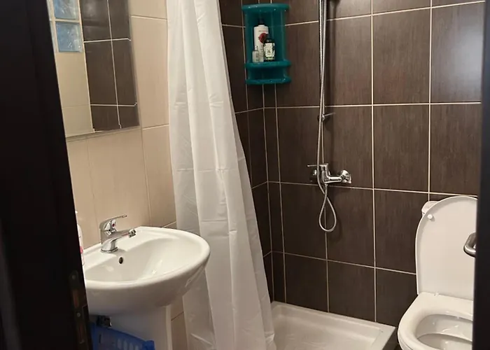 Apartmán Modern 2br Near Finikoudes - *